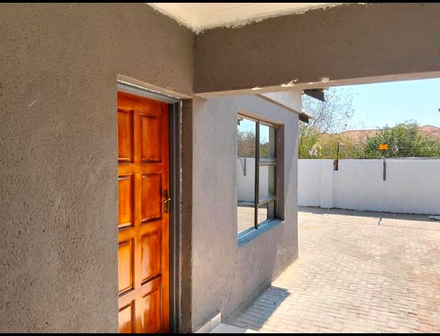 2 BEDROOM PROPERTY TO RENT IN CHROOM PARK